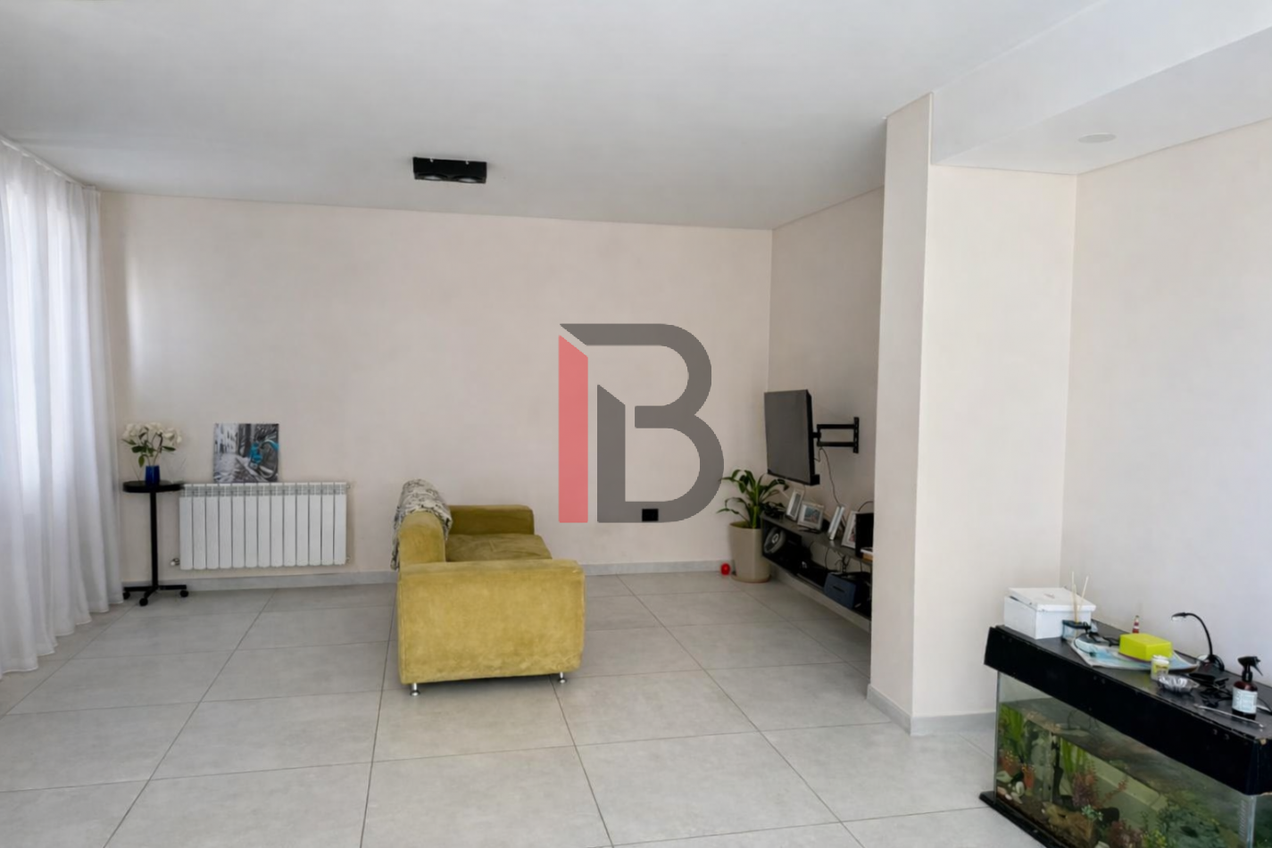 EXCLUSIVO PISO DE CATEGORIA - 226 m² con Doble Cochera | Cipolletti Centro